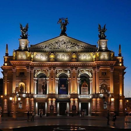 Best Location! Rynok Square, Opera. Lviv Exterior foto