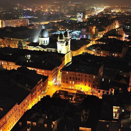 Best Location! Rynok Square, Opera. Lviv Exterior foto